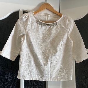 🎁White embroidered crop top